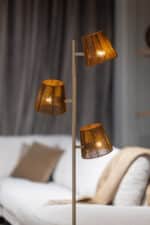 Vloerlamp Daan 3 lichts zand woonkamer